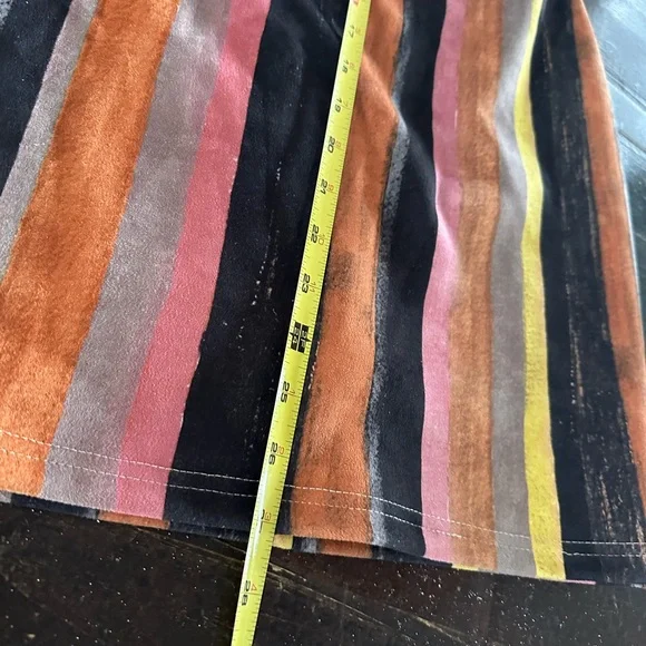 Small Backless Dress - Picture 2 of 5